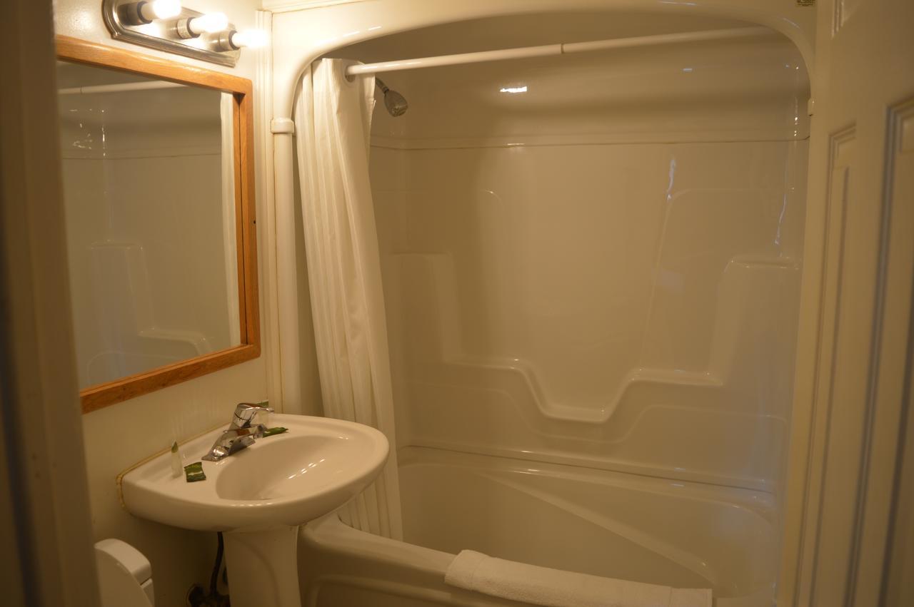 Parkview Motel Гуелф Екстериор снимка